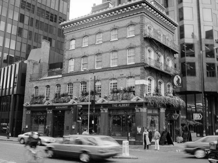 minerva_deak_f_c8_s1_018_1996_london-019