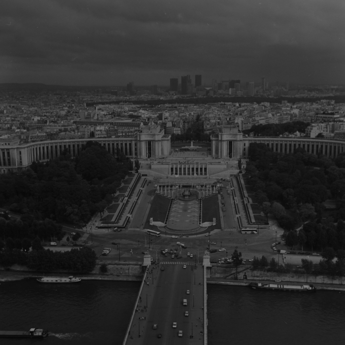 minerva_deak_f_c8_s1_398_1987_-24_eiffel_torony-010