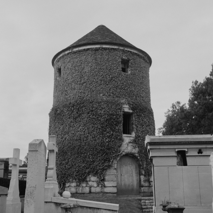 minerva_deak_f_c8_s1_398_1987_-29_montparnasse_temeto-003