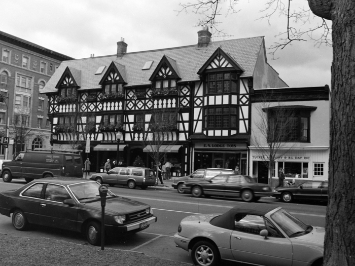 minerva_deak_f_c8_s1_583-2_1993_Vancouver_city-020