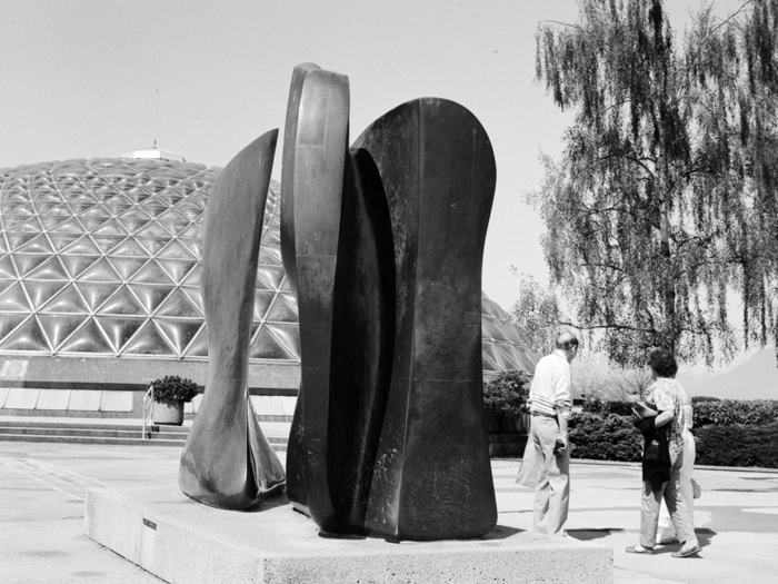 minerva_deak_f_c8_s1_583-8_1993_henrey_moor-006