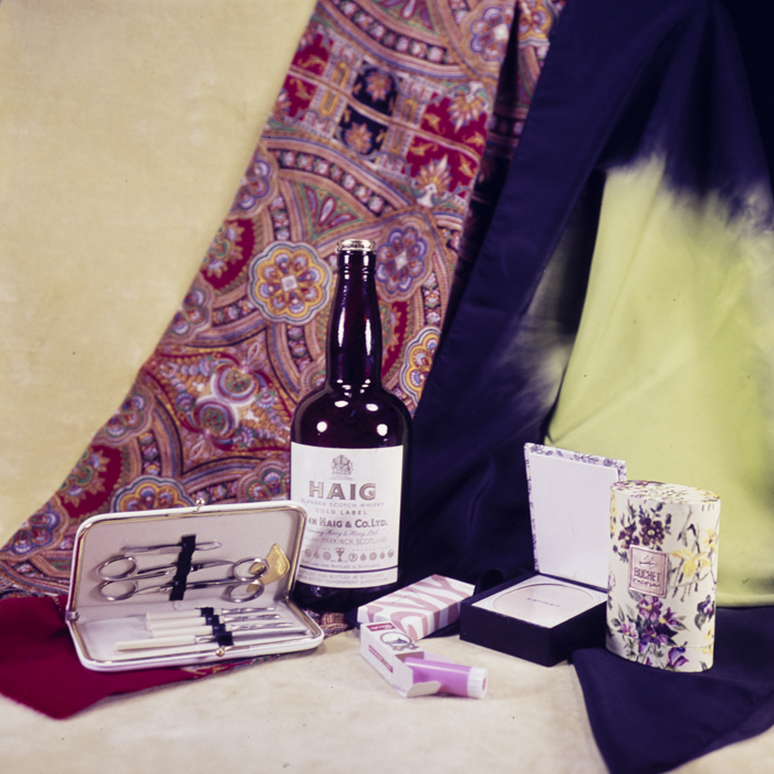 minerva_dn_1967_215_cadouri_003