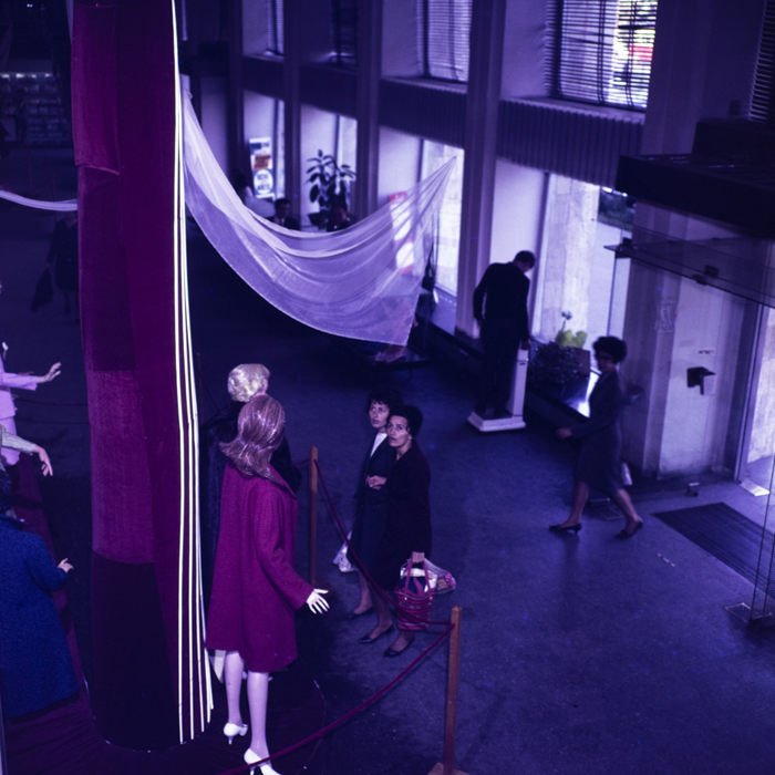 minerva_dn_1967_223_magzinul_eva_bucuresti_007