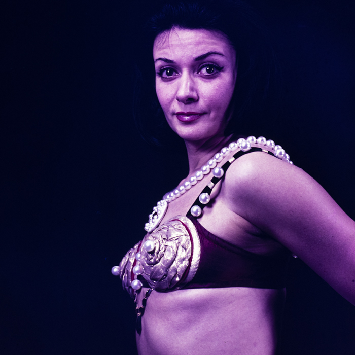 minerva_dn_1968_253_mireille_constantinescu_021