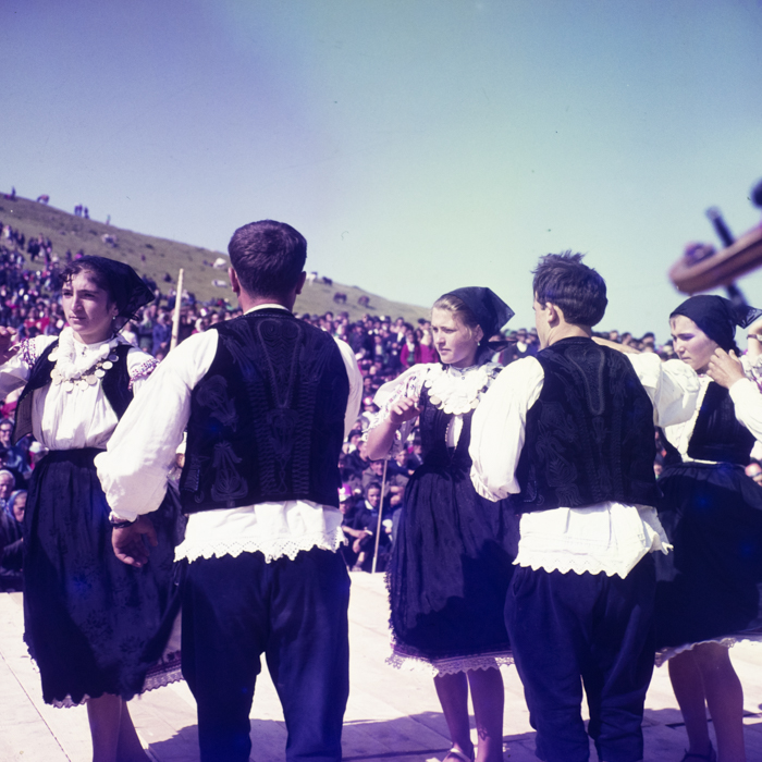 minerva_dn_1969_365_targul_de_la_gaina_011