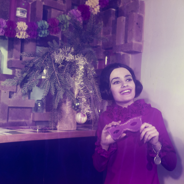 minerva_dn_1969_385_tineri_coperta_003