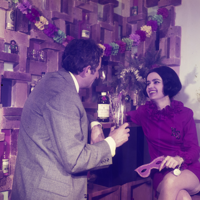 minerva_dn_1969_385_tineri_coperta_013