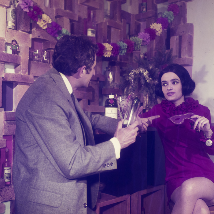 minerva_dn_1969_385_tineri_coperta_016