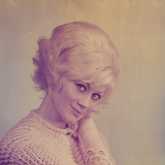 minerva_dn_1969_388_toso_arkosi_007