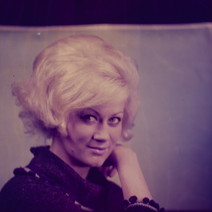 minerva_dn_1969_388_toso_arkosi_008