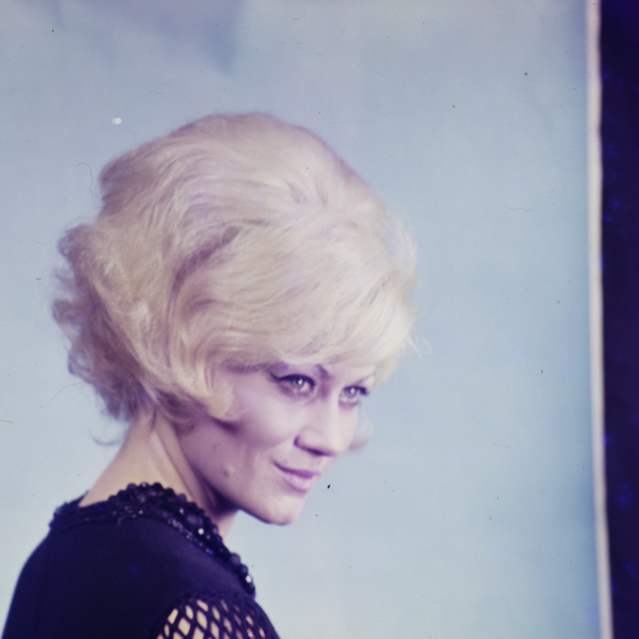 minerva_dn_1969_388_toso_arkosi_019