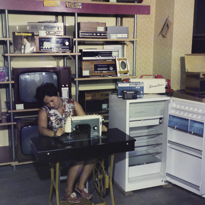 minerva_dn_1971_486_reclama_masina_de_cusut_monica_006