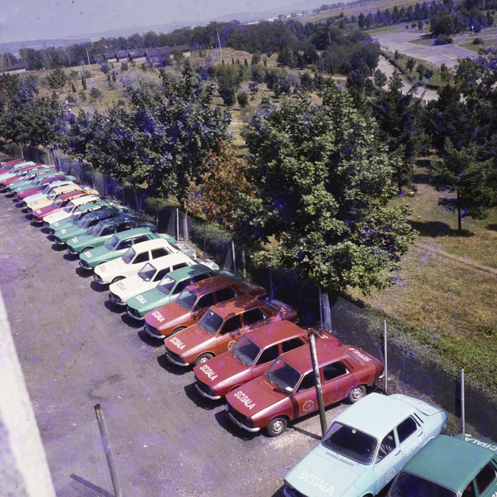 minerva_dn_1971_497_expozitie_redactie_001