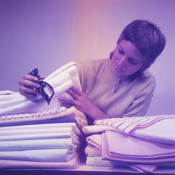 minerva_dn_1971_515_reclama_alba_lux_001