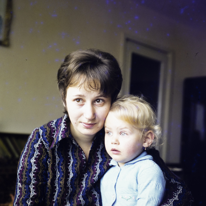 minerva_dn_1972_289_mama_copil_25ani_satu_mare_003