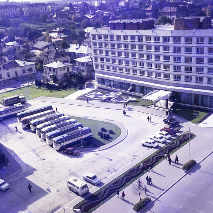 minerva_dn_1972_583_pitesti_oras_magazin_001