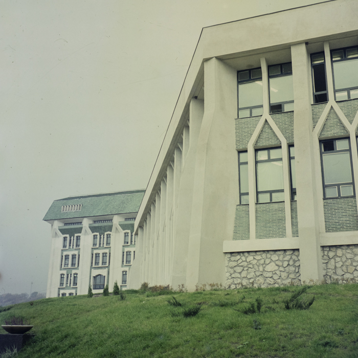 minerva_dn_1972_585_brasov_universitate_010