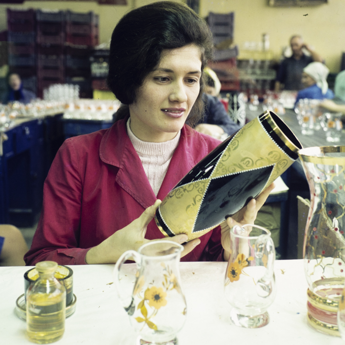 minerva_dn_1972_598_sticla_turda_008