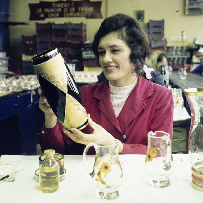 minerva_dn_1972_598_sticla_turda_009