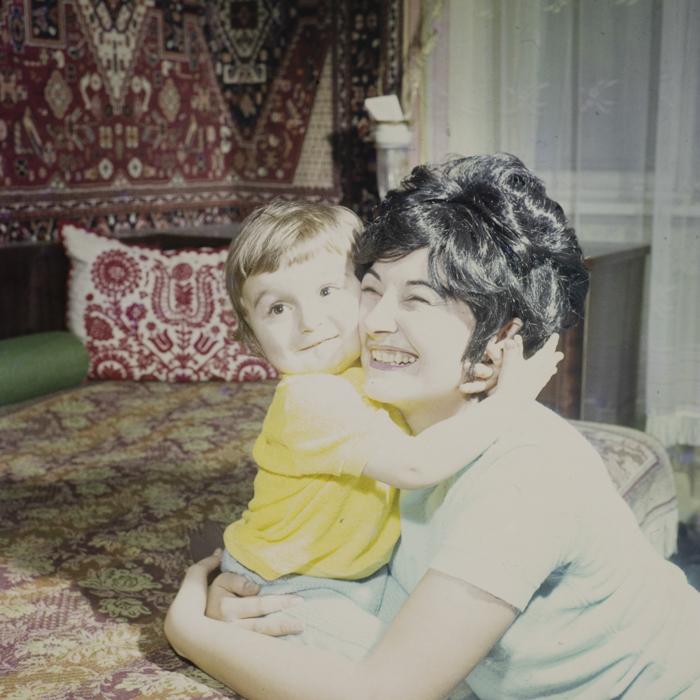 minerva_dn_1973_601_mama_copil_katona_eva_005