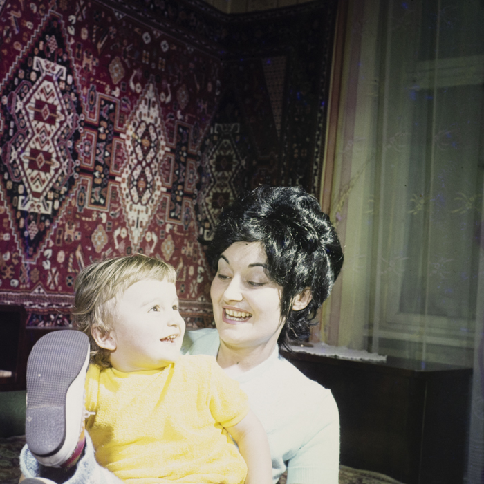 minerva_dn_1973_601_mama_copil_katona_eva_012