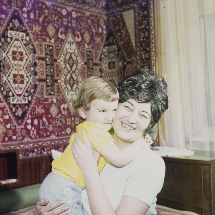 minerva_dn_1973_601_mama_copil_katona_eva_014