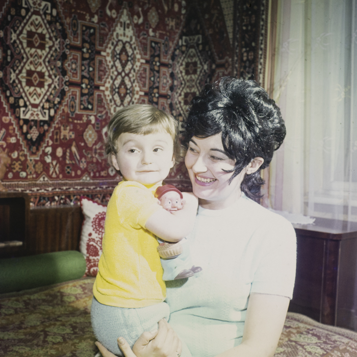 minerva_dn_1973_601_mama_copil_katona_eva_019