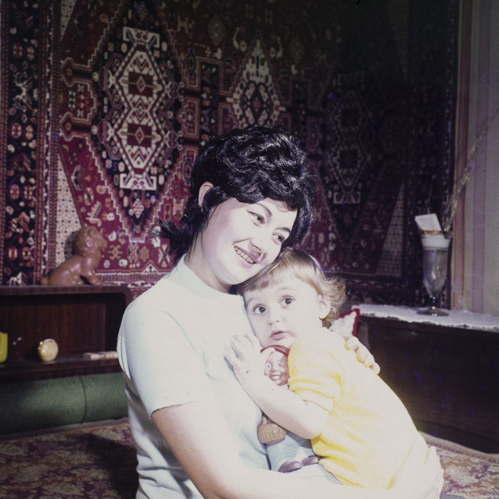 minerva_dn_1973_601_mama_copil_katona_eva_022