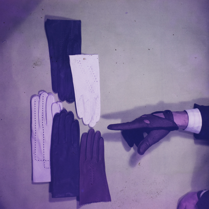 minerva_dn_1973_612_reclama manusi_004