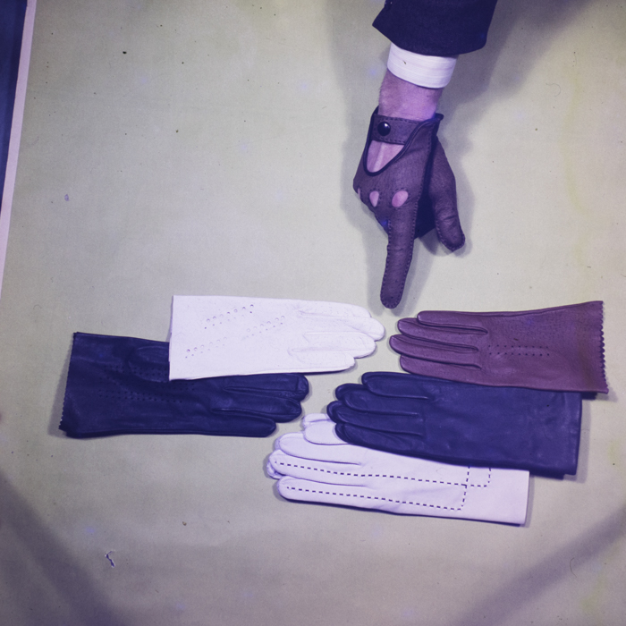 minerva_dn_1973_612_reclama manusi_010