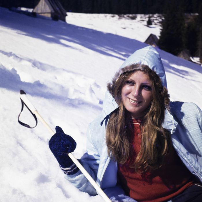 minerva_dn_1973_631_aspecte_baisoara_eva_varga_004