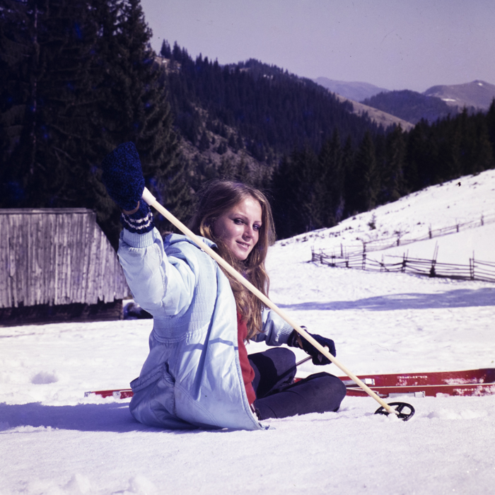 minerva_dn_1973_631_aspecte_baisoara_eva_varga_005