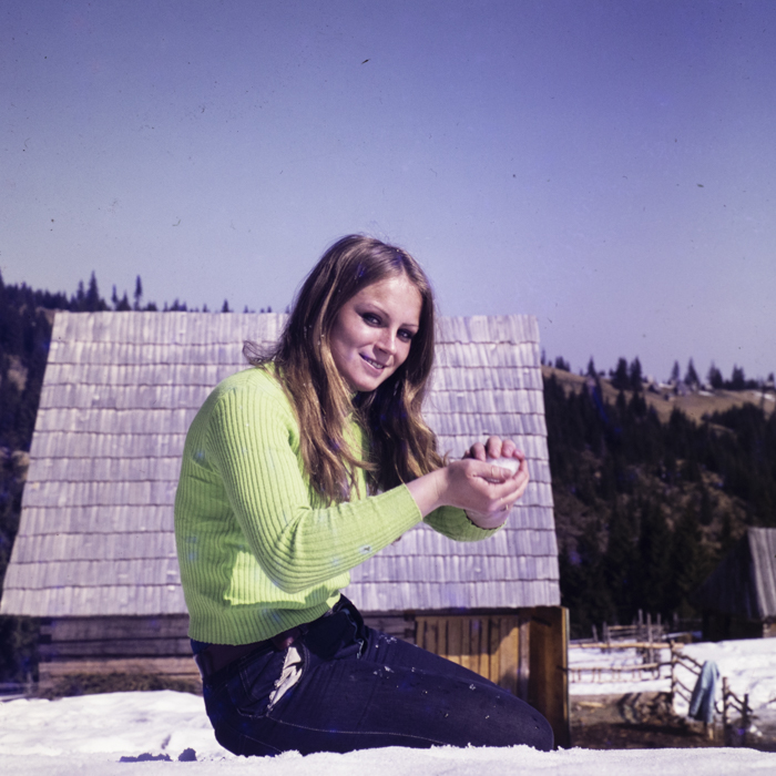 minerva_dn_1973_631_aspecte_baisoara_eva_varga_006