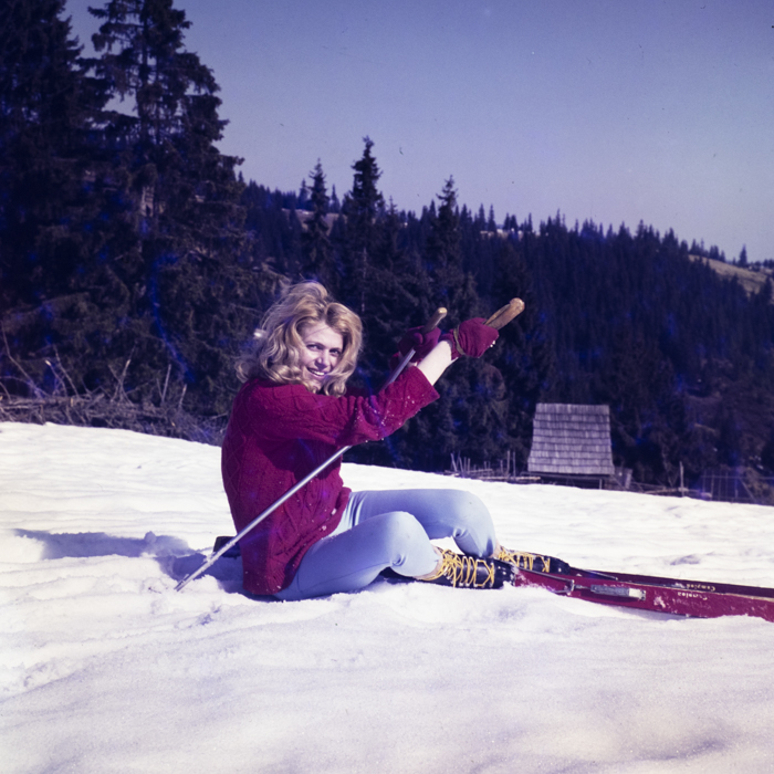 minerva_dn_1973_631_aspecte_baisoara_eva_varga_008