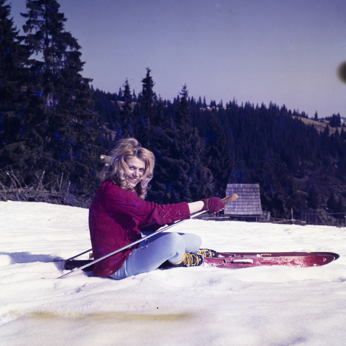 minerva_dn_1973_631_aspecte_baisoara_eva_varga_010