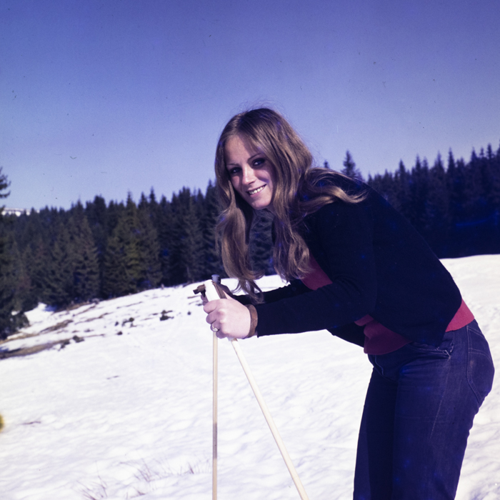 minerva_dn_1973_631_aspecte_baisoara_eva_varga_026