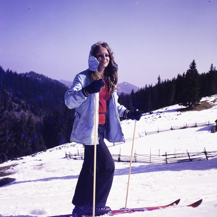 minerva_dn_1973_631_aspecte_baisoara_eva_varga_032