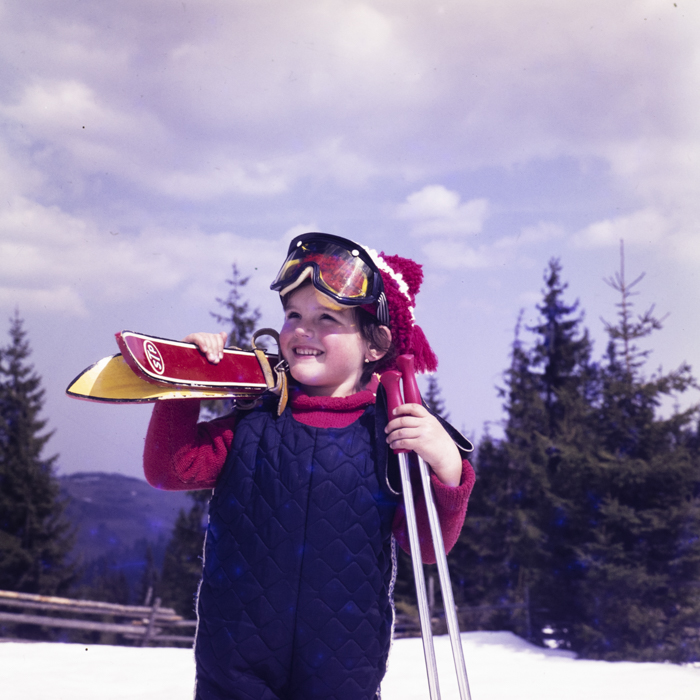 minerva_dn_1973_631_aspecte_baisoara_eva_varga_039