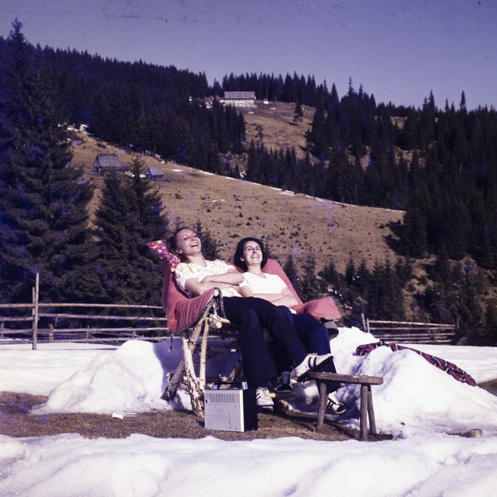 minerva_dn_1973_631_aspecte_baisoara_eva_varga_043