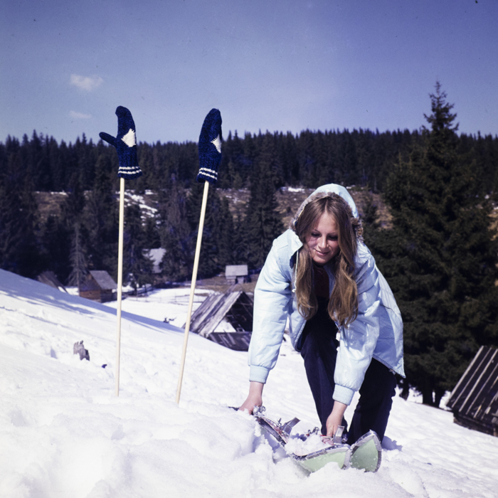 minerva_dn_1973_631_aspecte_baisoara_eva_varga_044