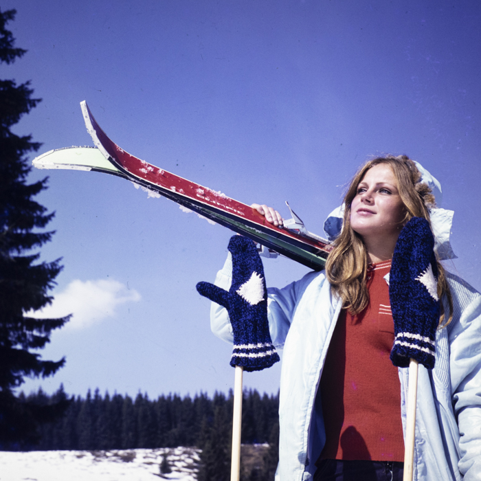 minerva_dn_1973_631_aspecte_baisoara_eva_varga_045