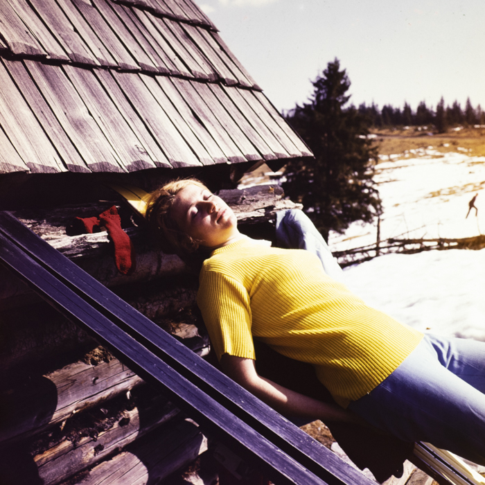 minerva_dn_1973_631_aspecte_baisoara_eva_varga_055