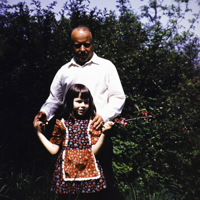 minerva_dn_1973_645_copii_si_flori_norica_rebreanu_lacul_de_la_gilau_eva_varga_004