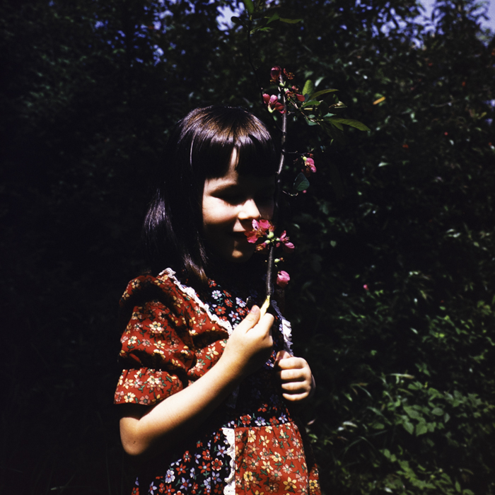 minerva_dn_1973_645_copii_si_flori_norica_rebreanu_lacul_de_la_gilau_eva_varga_005