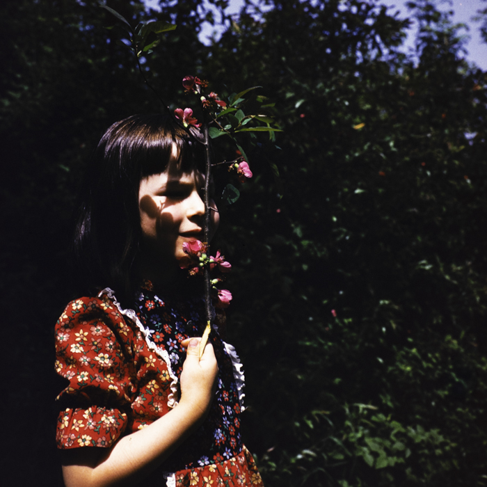 minerva_dn_1973_645_copii_si_flori_norica_rebreanu_lacul_de_la_gilau_eva_varga_006