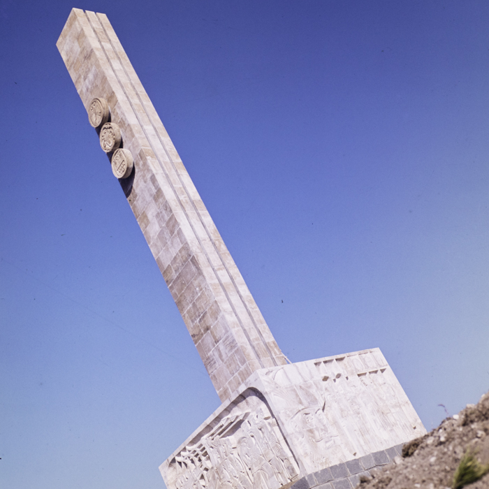 minerva_dn_1976_1984_monument_mihai_viteazu_guruslau_002