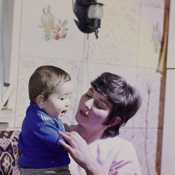 minerva_dn_1976_2001_haina_de_copii_004