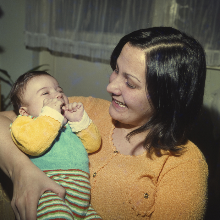 minerva_dn_1977_2008_haina_copil_006