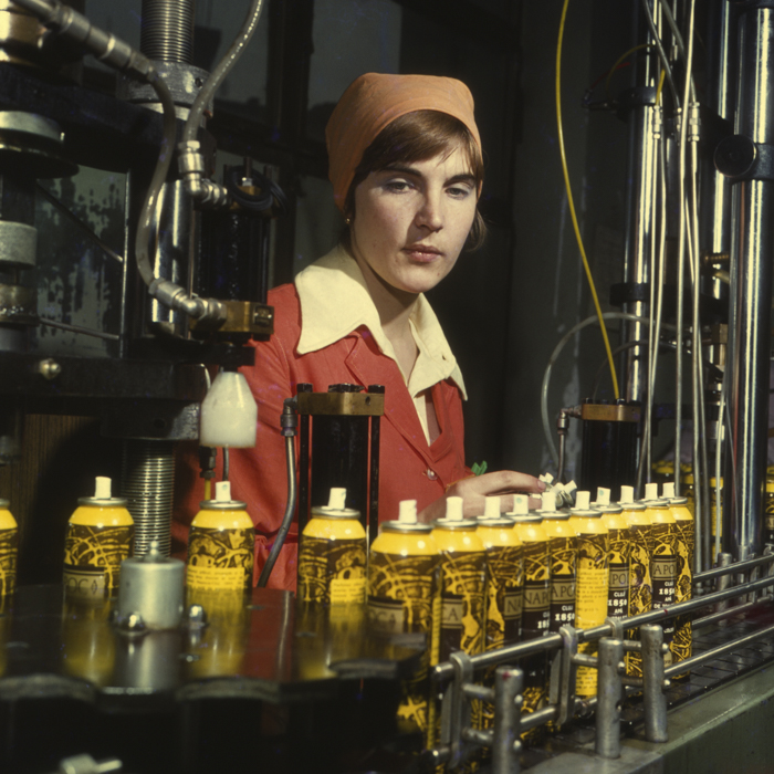 minerva_dn_1977_2016_cosmetice_farmec_002