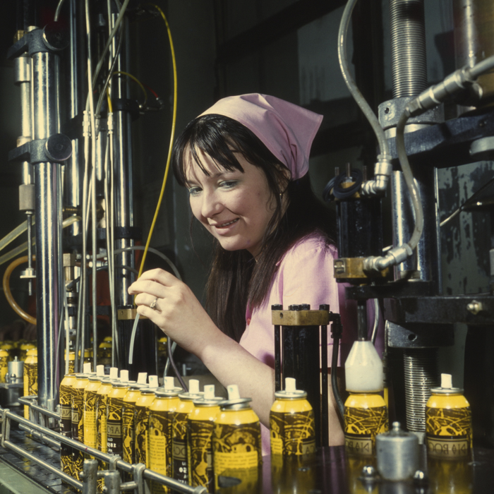 minerva_dn_1977_2016_cosmetice_farmec_019